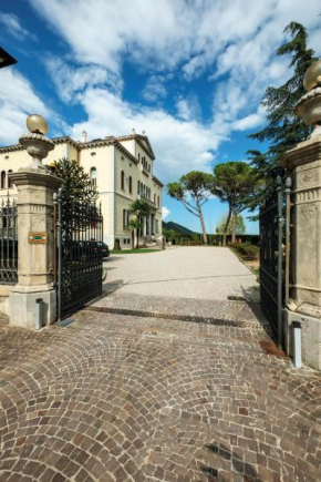  Hotel Villa Soligo - Small Luxury Hotels of the World  Фарра Ди Солиго